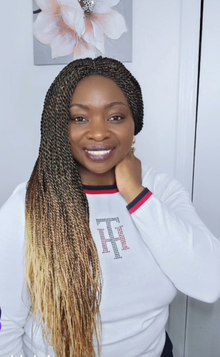 Ombré Senegalese Twist Wig (1B/30/27) - Butt Length