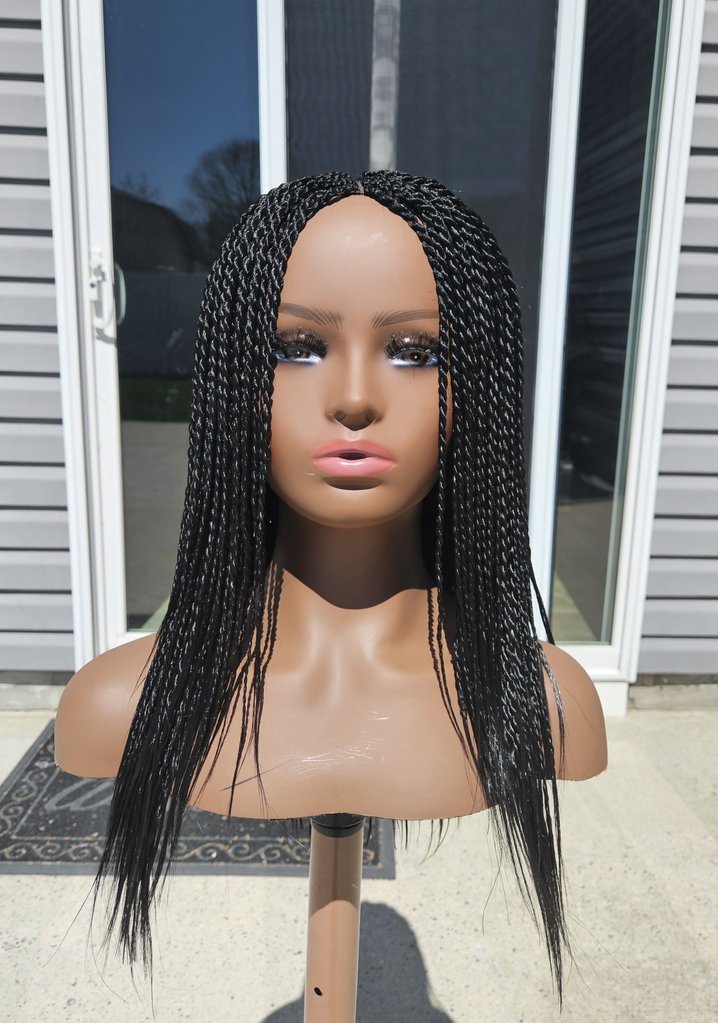 Everyday Natural Black Shoulder Length Twist Wig